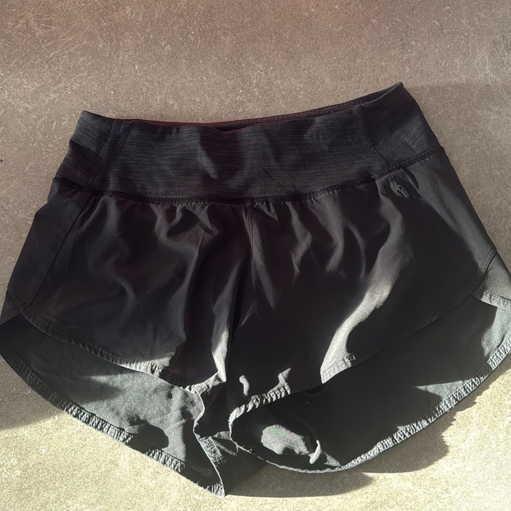 Outdoor Voices gym
Shorts